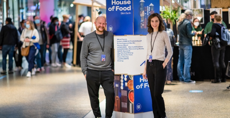 Die Geschäftsführer Alexandra Laubrinus und Michael Hetzinger im House of Food. Foto: Ulf Büschleb