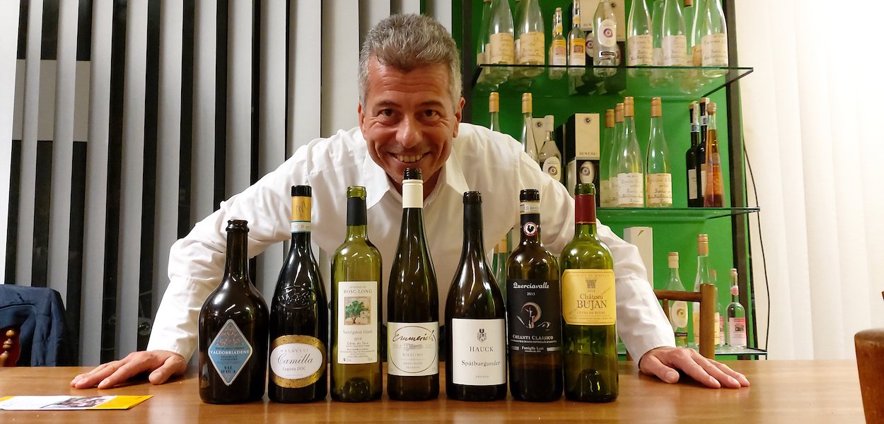 Sommelier Andrea Vestri von der European Wine Education bietet Online-Schnuppertage im September und Dezember an. Foto: European Wine Education